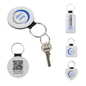 Llavero de cuero vegano color blanco personalizado con subliminación de alta precisión en ambas caras.