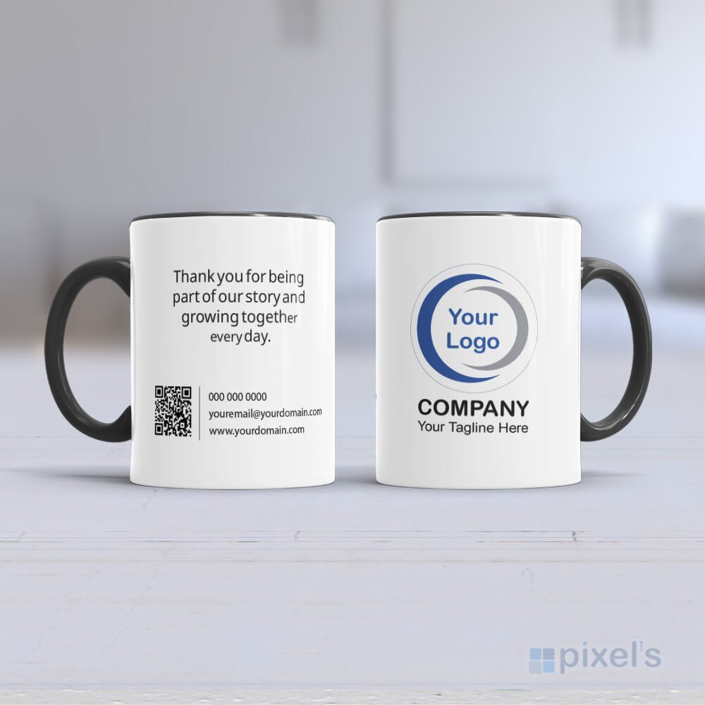 Taza de cerámica personalizada corporativa con logotipo negro.